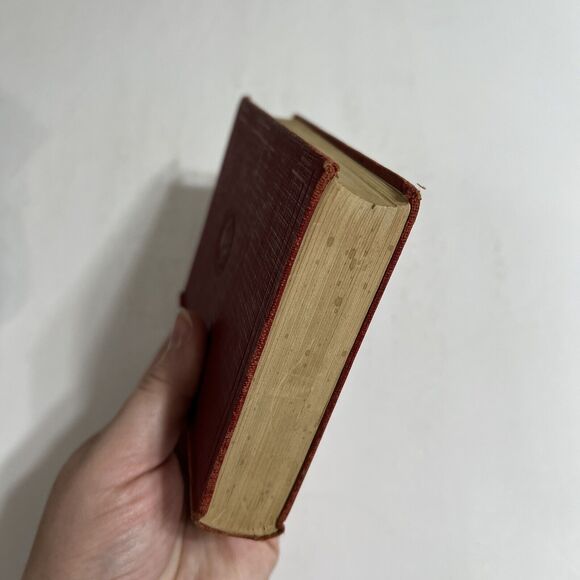 Funk n Wagnalls New Standard Encyclopedia 1931 1934 V II Archeology to Bartlett - Picture 12 of 13